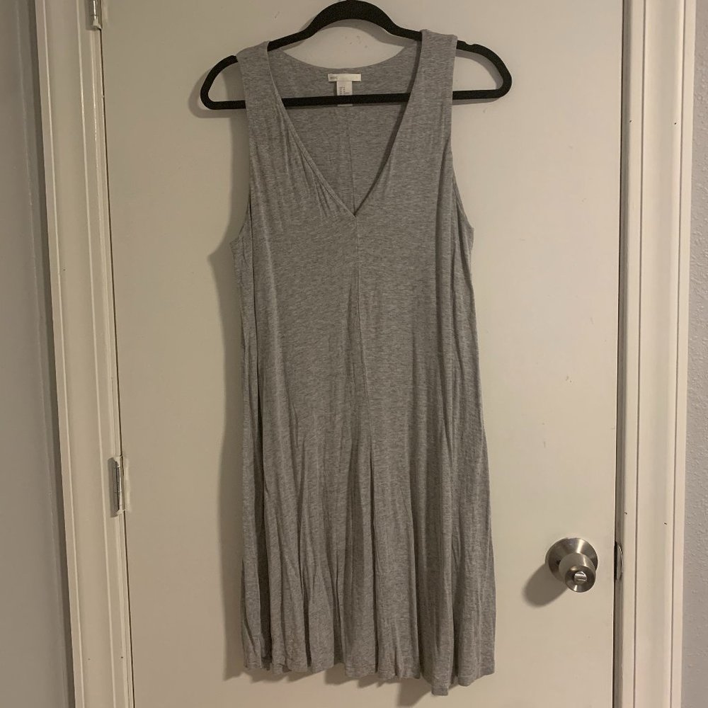 Women's H&M Basic Gray V-Neck T-Shirt Dress